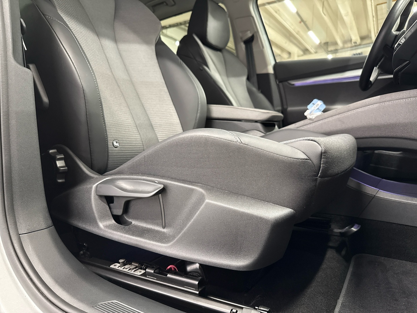 SKODA Enyaq 2024