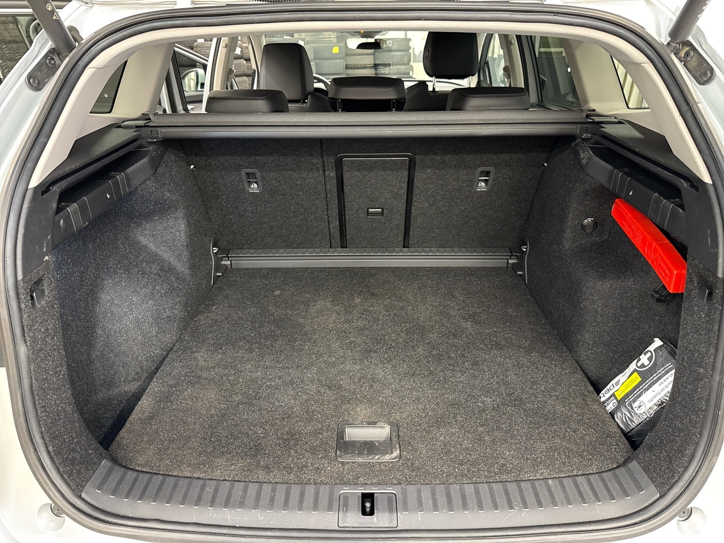 SKODA Enyaq 2024
