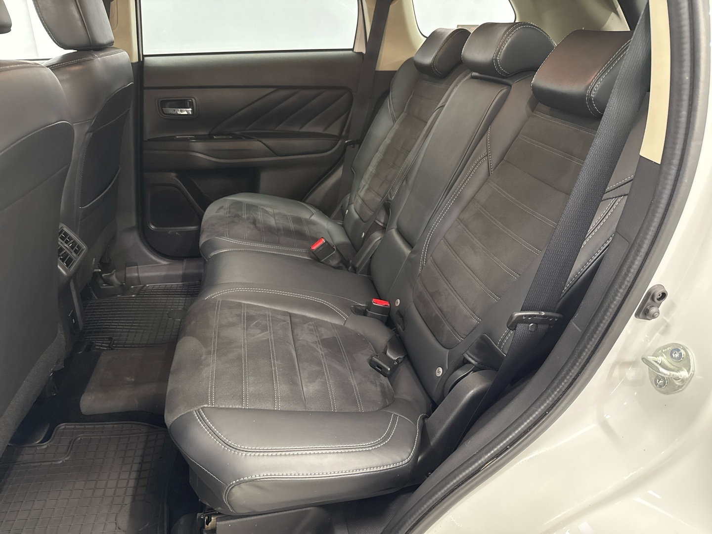 MITSUBISHI Outlander PHEV 2021