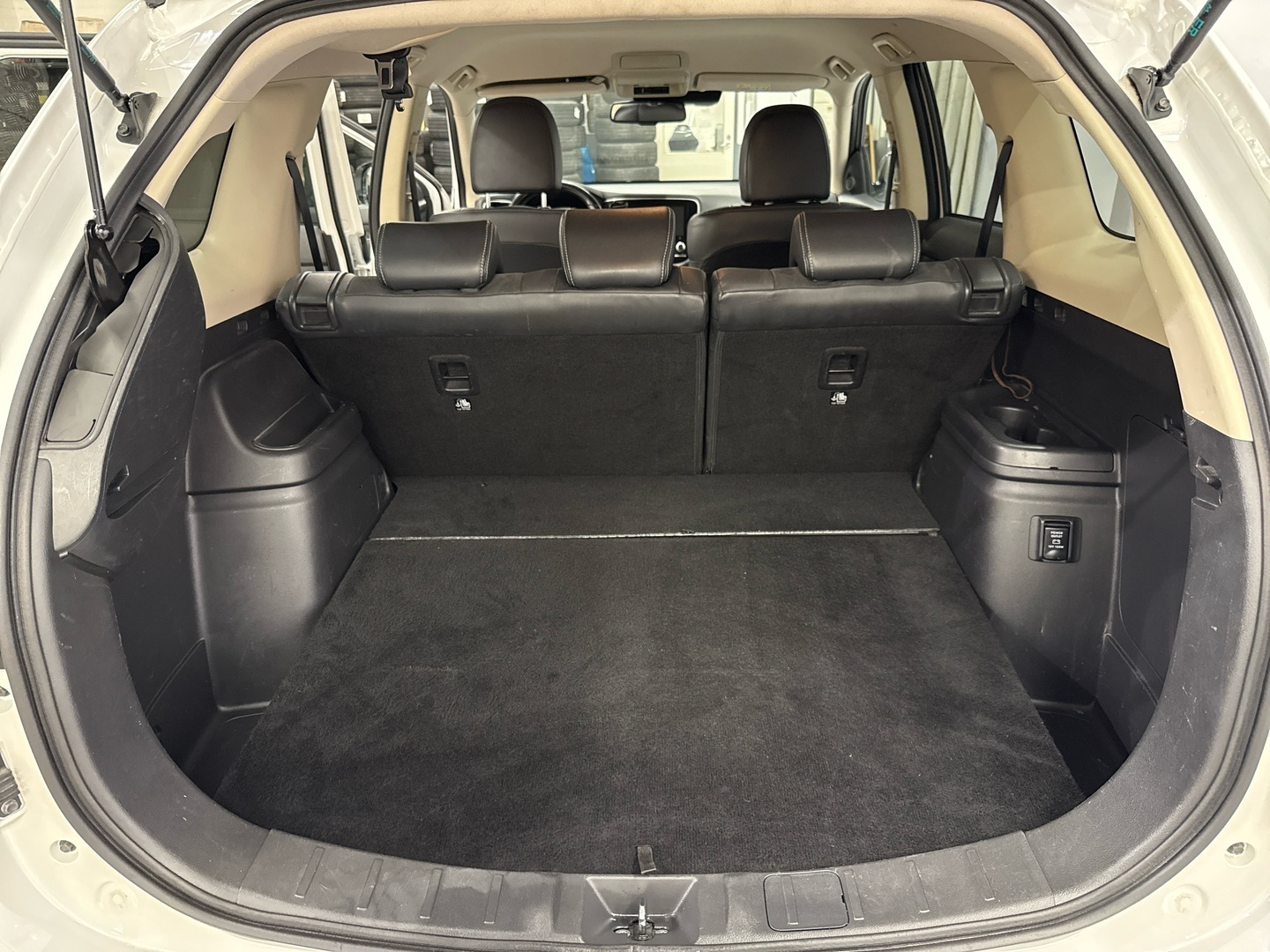 MITSUBISHI Outlander PHEV 2021