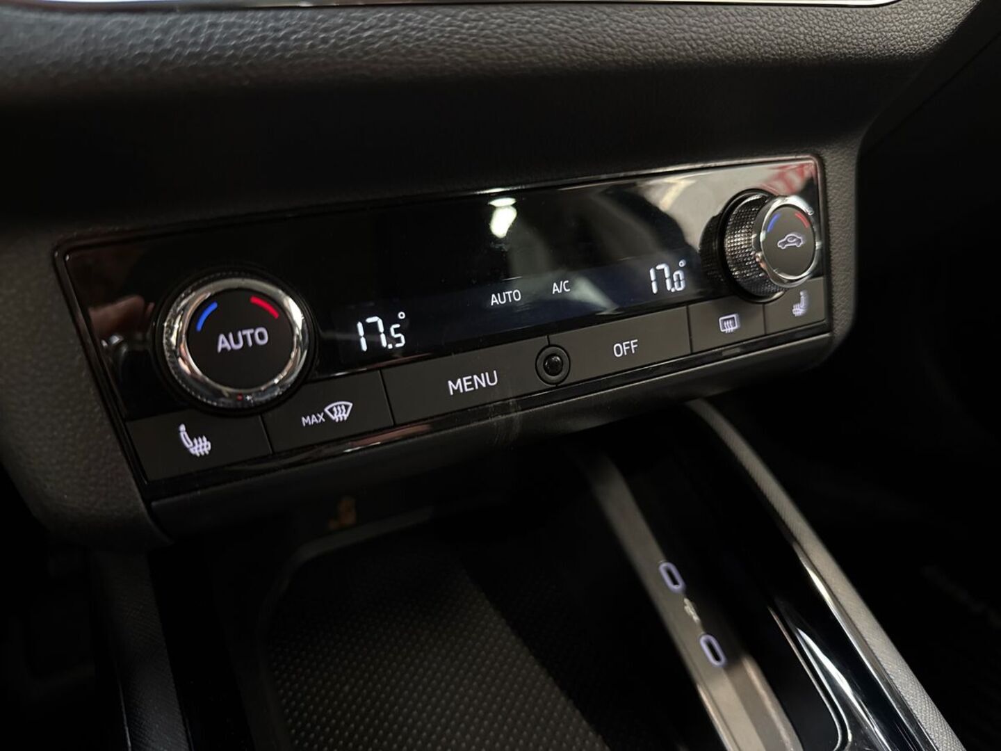 SKODA Kamiq 2021