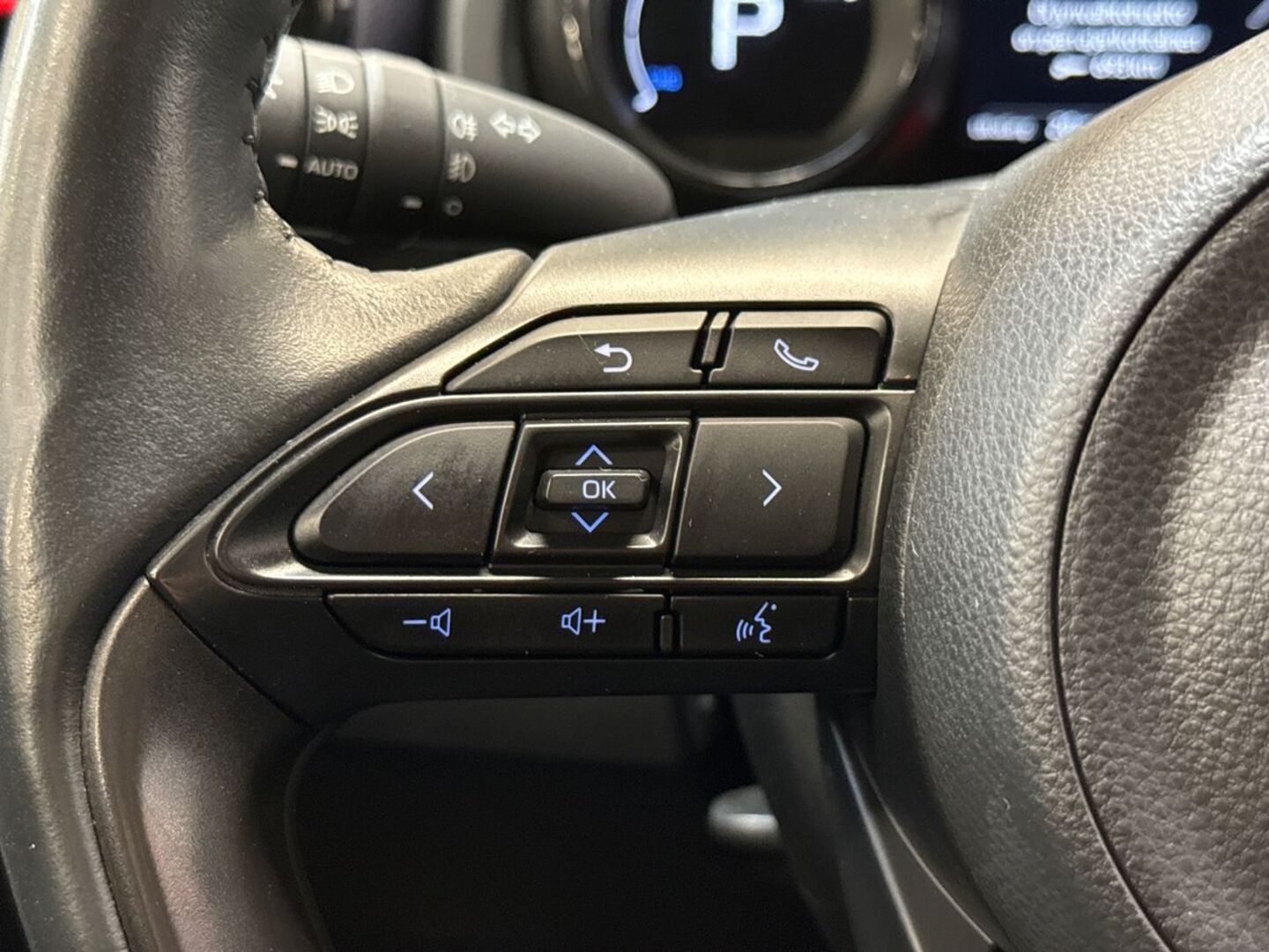 TOYOTA Yaris 2021