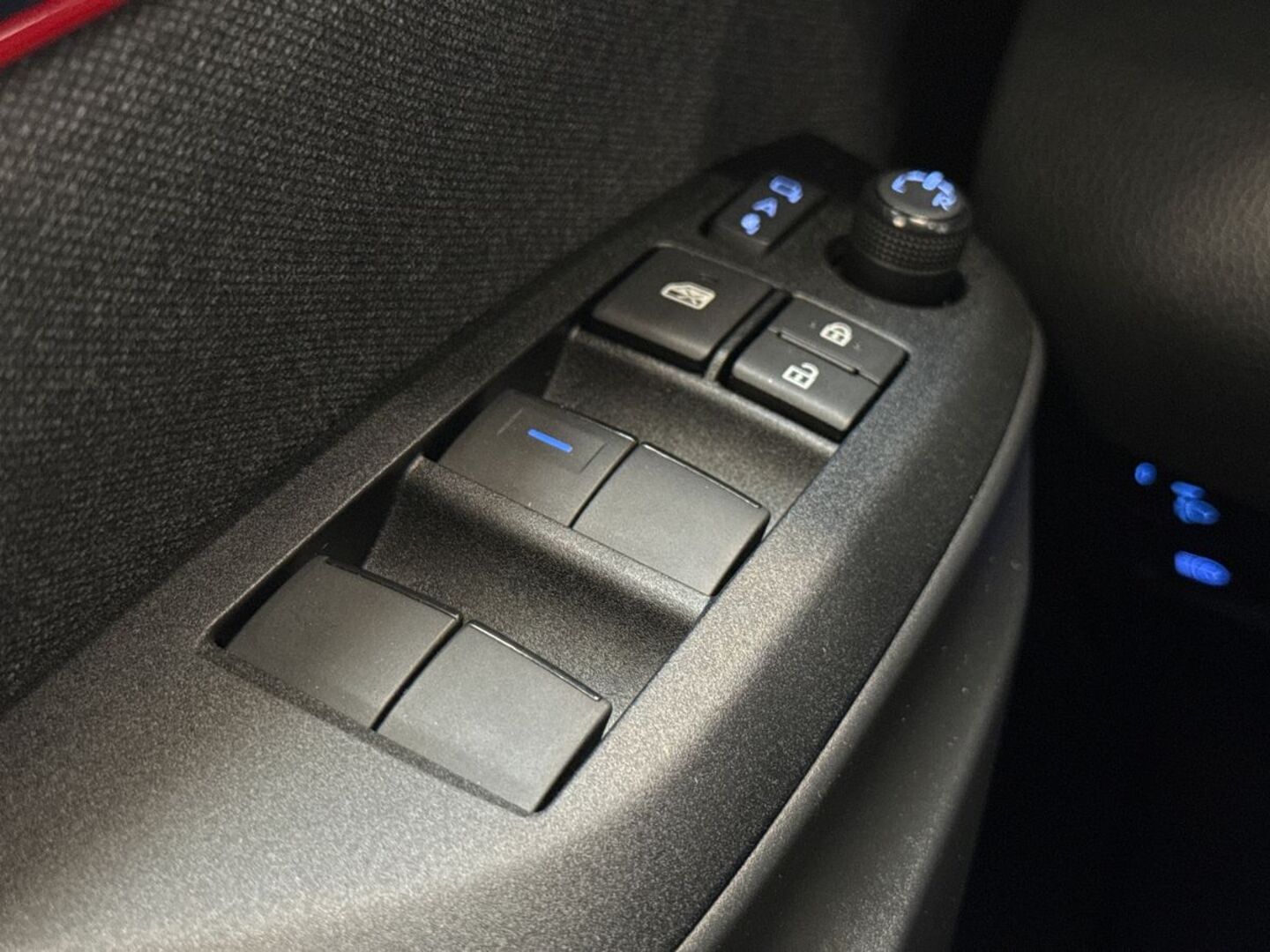 TOYOTA Yaris 2021