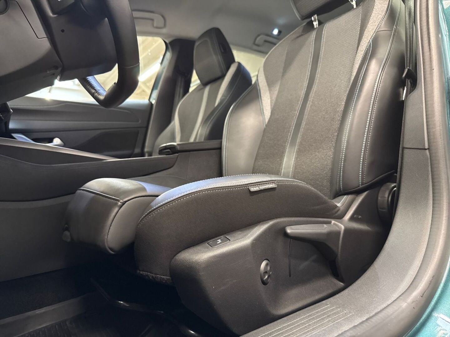 PEUGEOT 308 2024