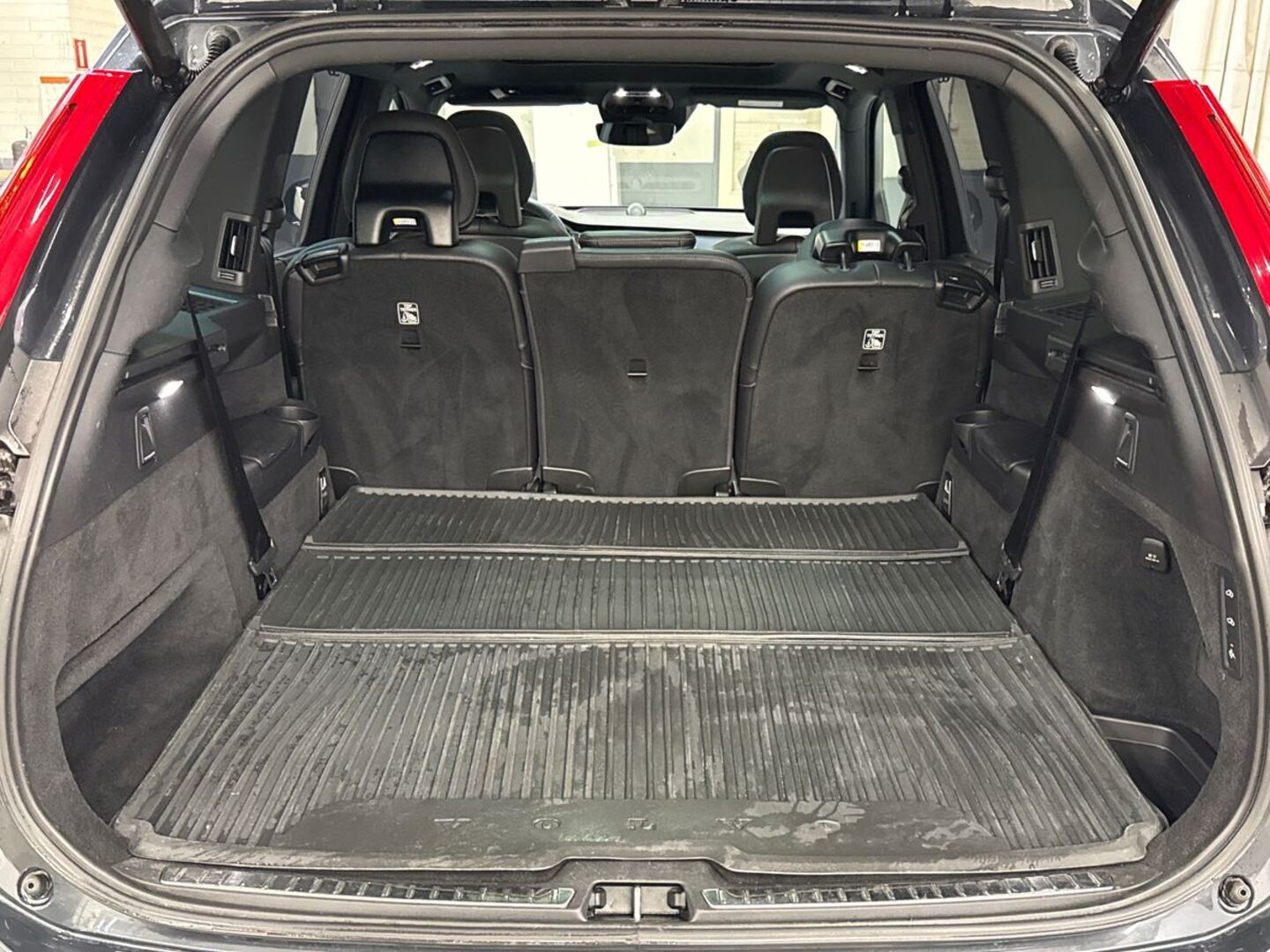 VOLVO XC90 2021