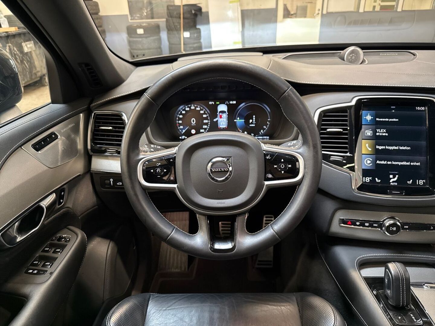 VOLVO XC90 2021
