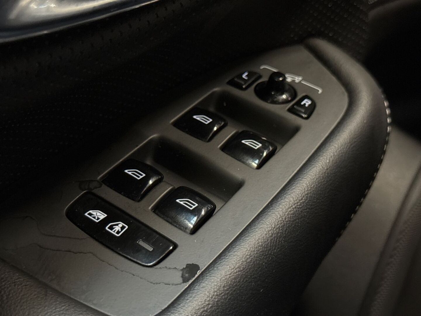VOLVO XC90 2021