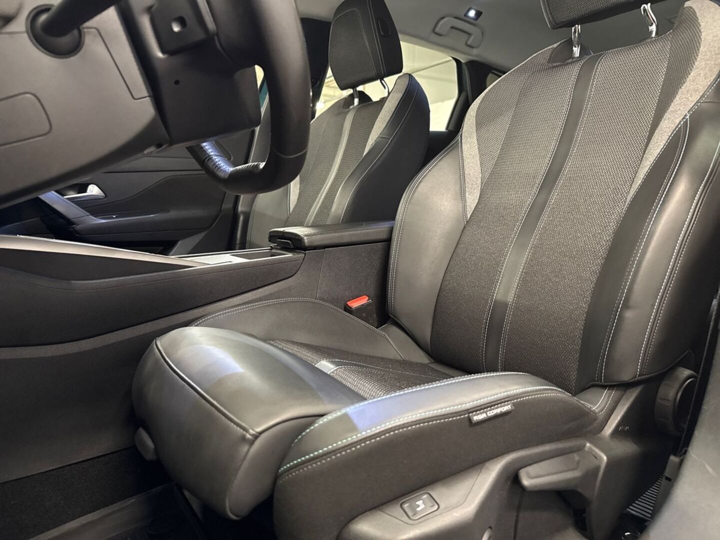 PEUGEOT 308 28