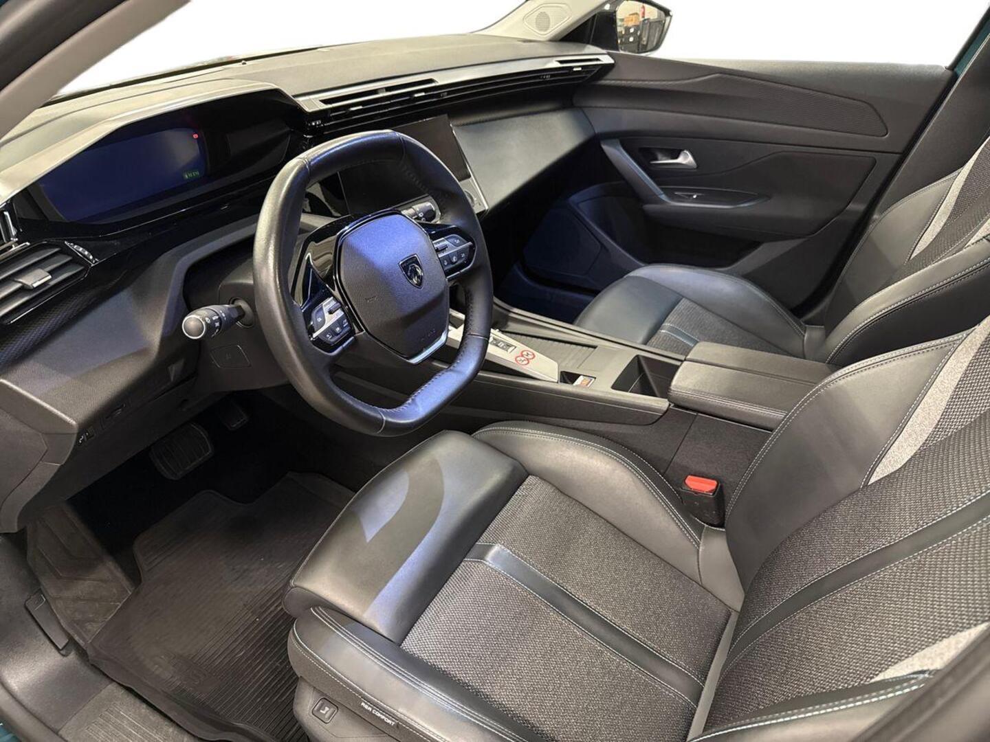 PEUGEOT 308 7