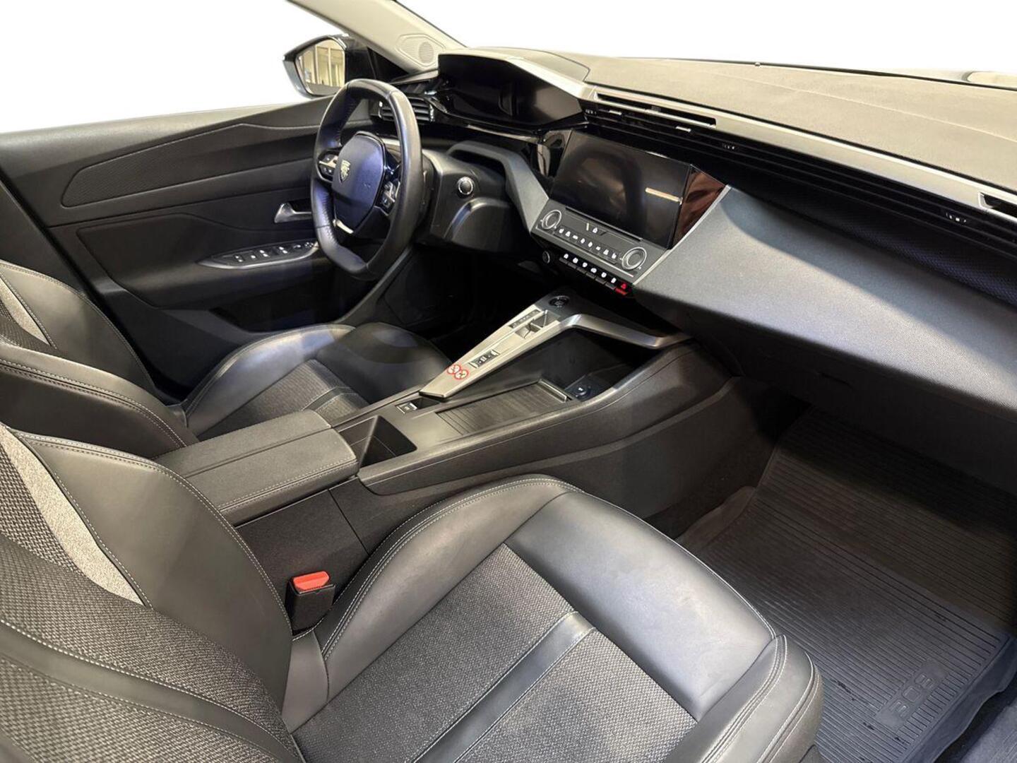 PEUGEOT 308 9