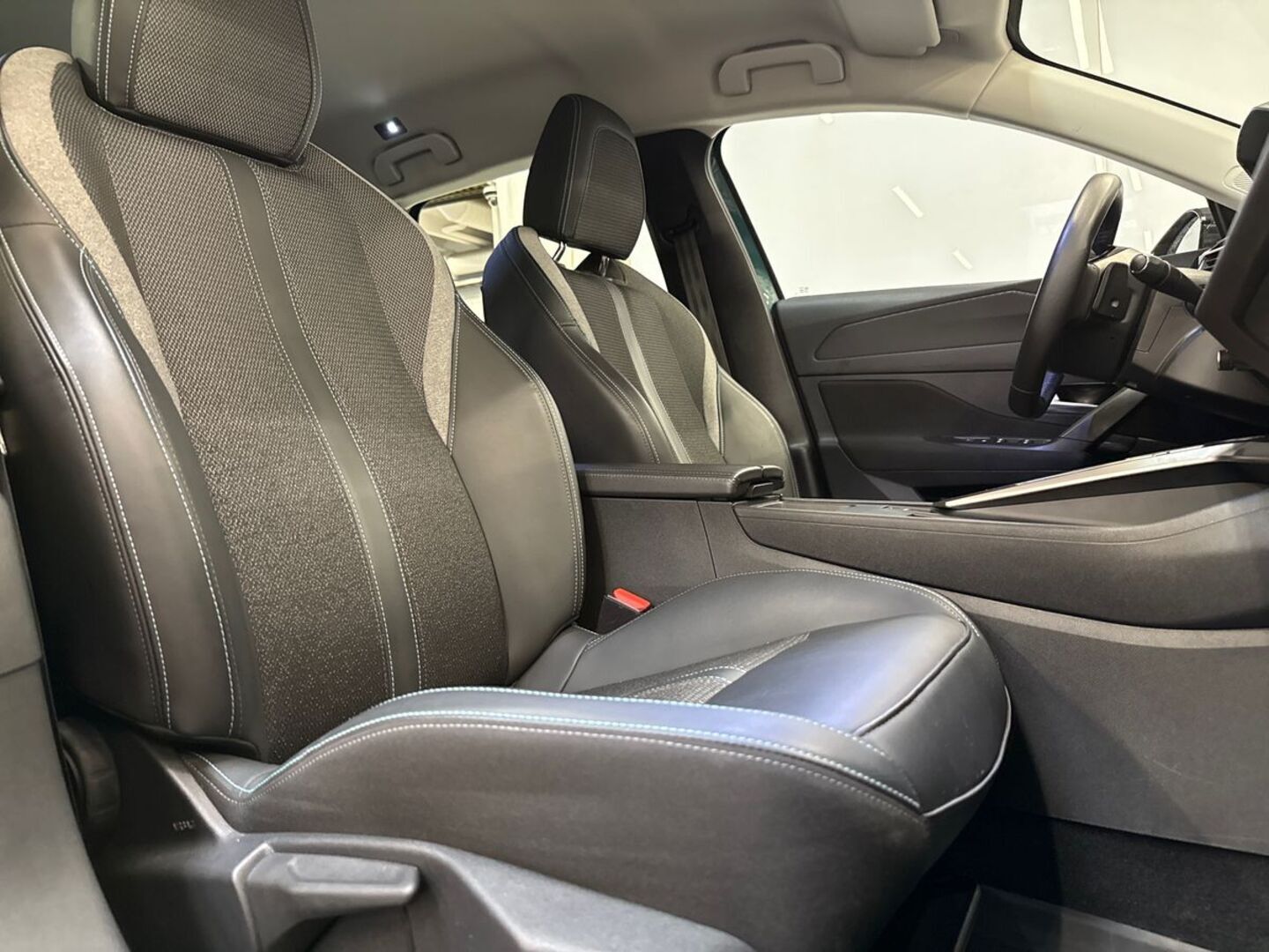 PEUGEOT 308 2024