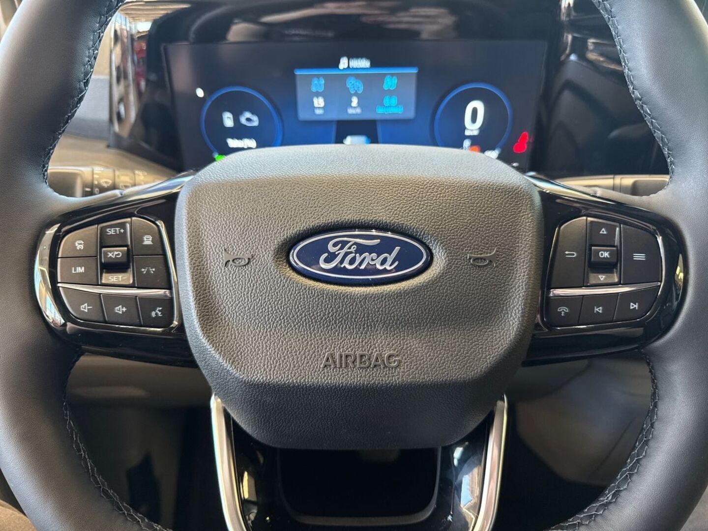 FORD Tourneo Custom 2026