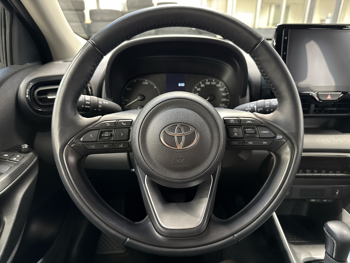 TOYOTA Yaris 2024