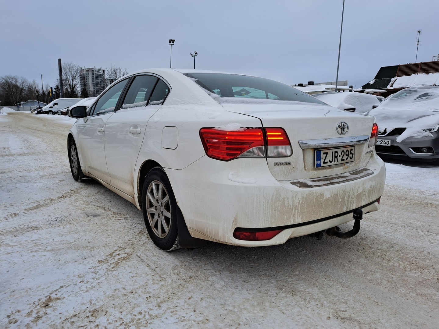 TOYOTA Avensis 2012