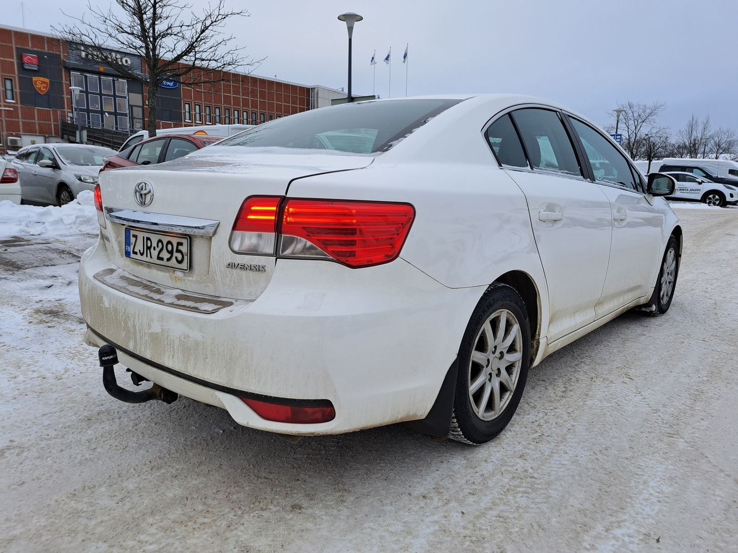 TOYOTA Avensis 2012