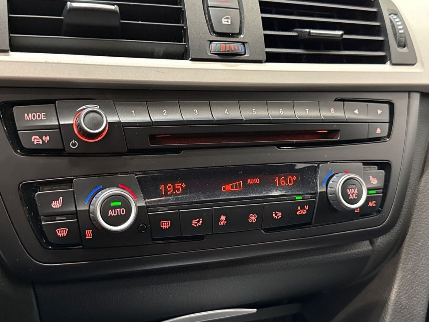 BMW 320 2015