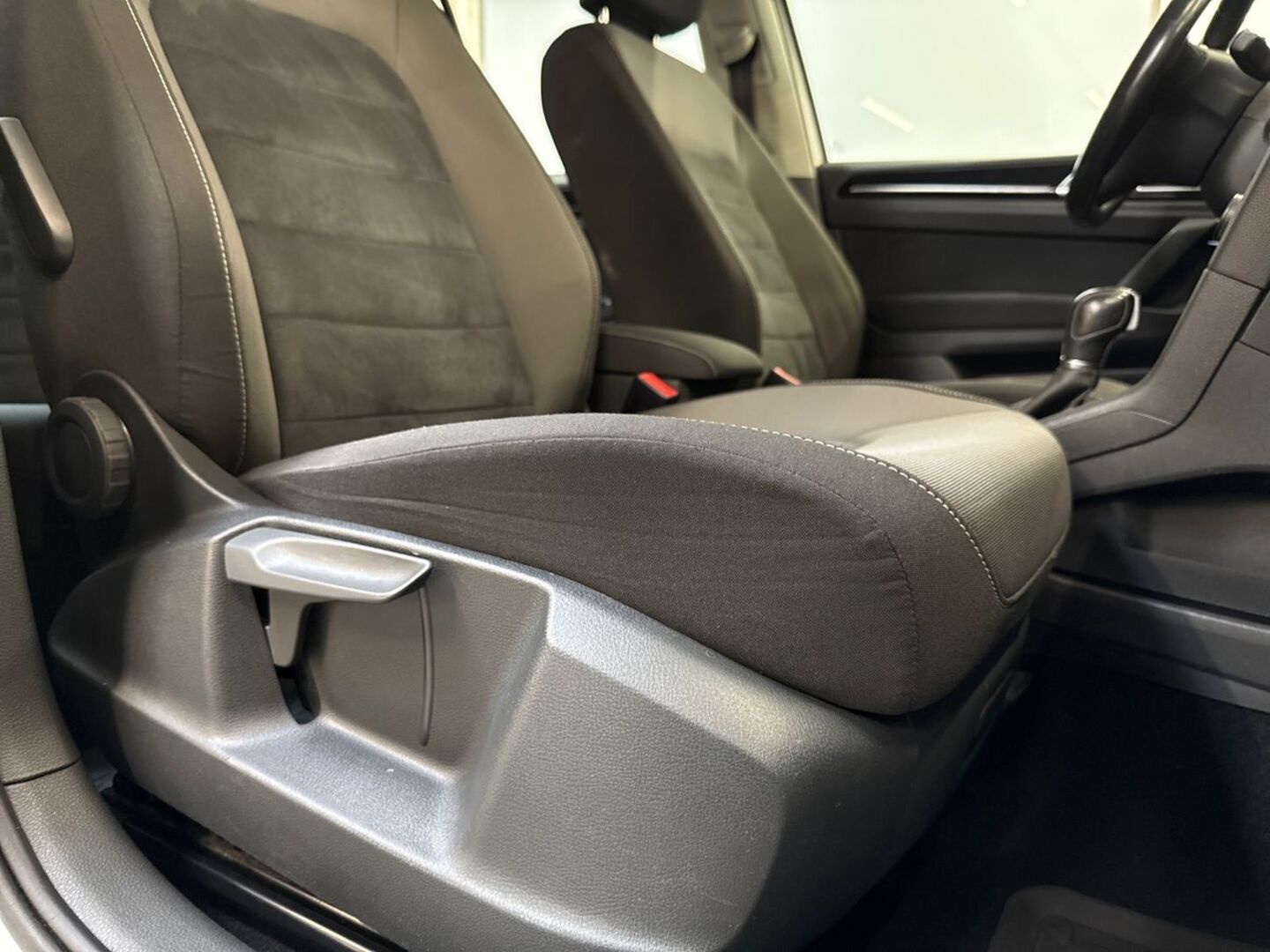 VOLKSWAGEN Golf Sportsvan 2015