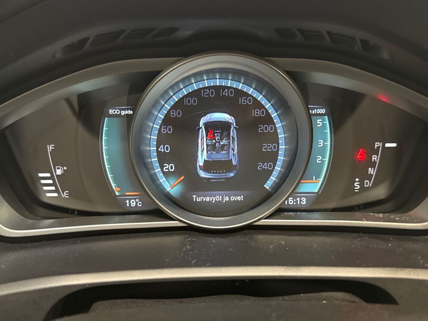 VOLVO V40 Cross Country 2016