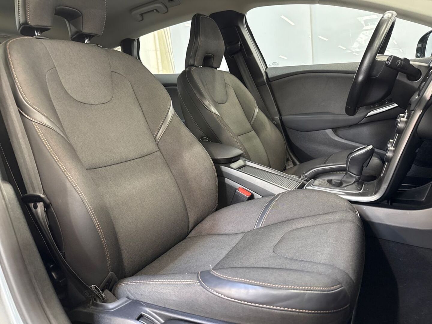 VOLVO V40 Cross Country 2016