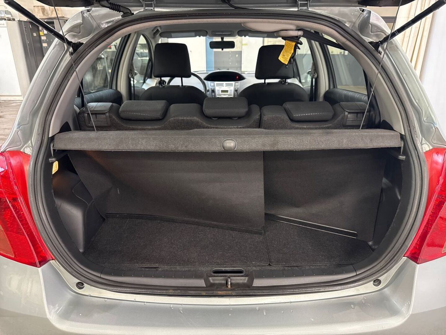 TOYOTA Yaris 2008
