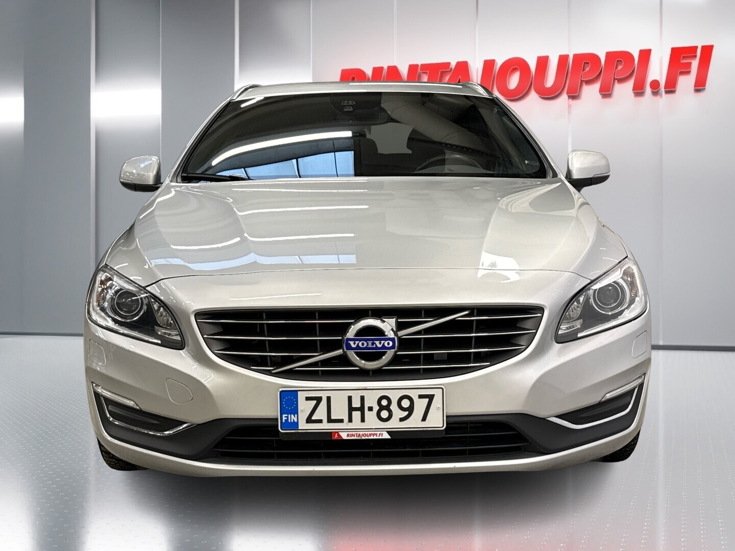 VOLVO V60 2016