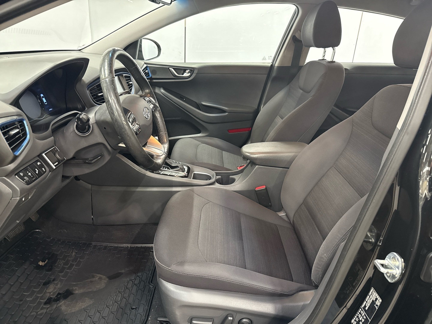 HYUNDAI IONIQ hybrid 2017