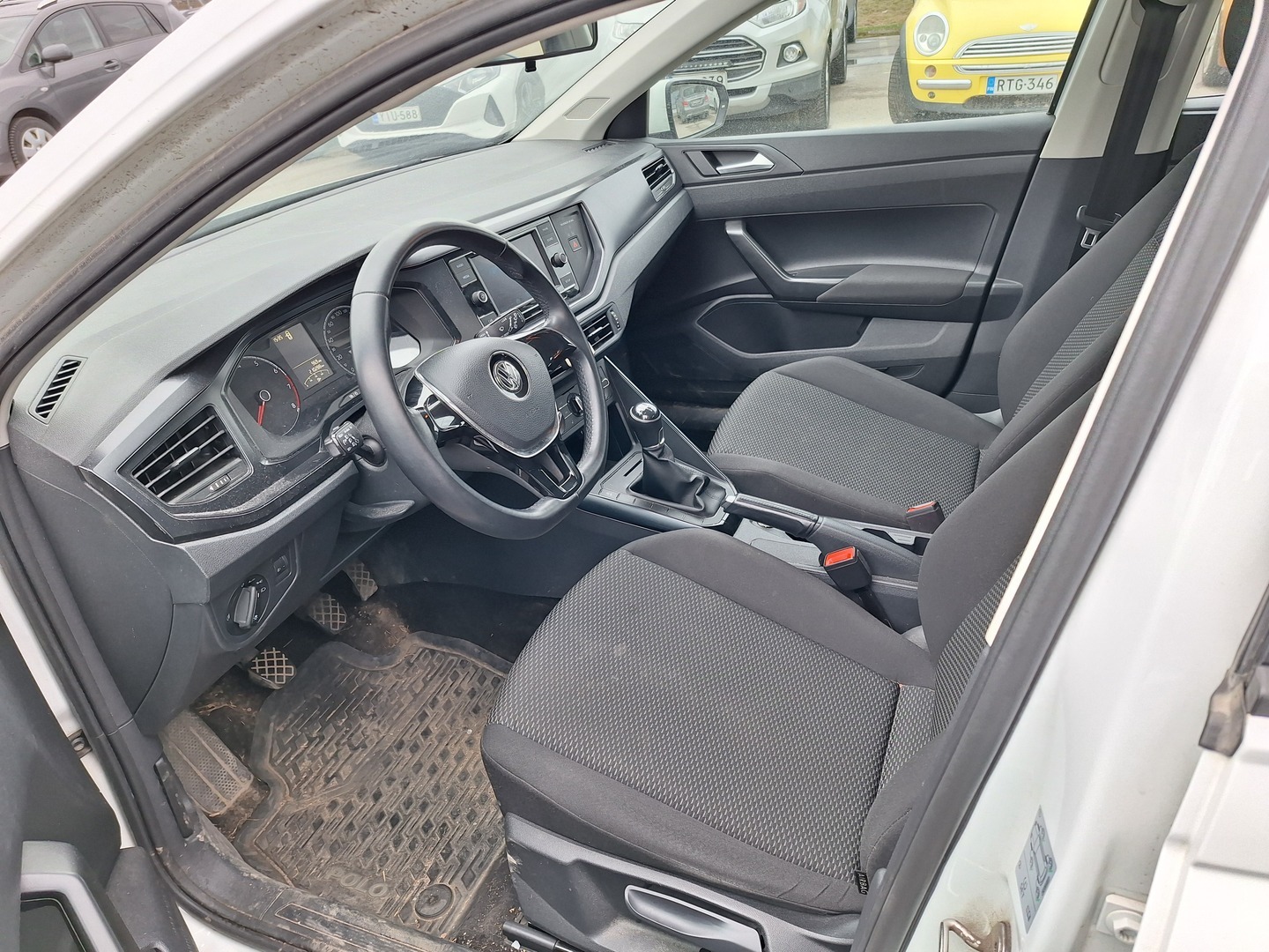 VOLKSWAGEN Polo 2018