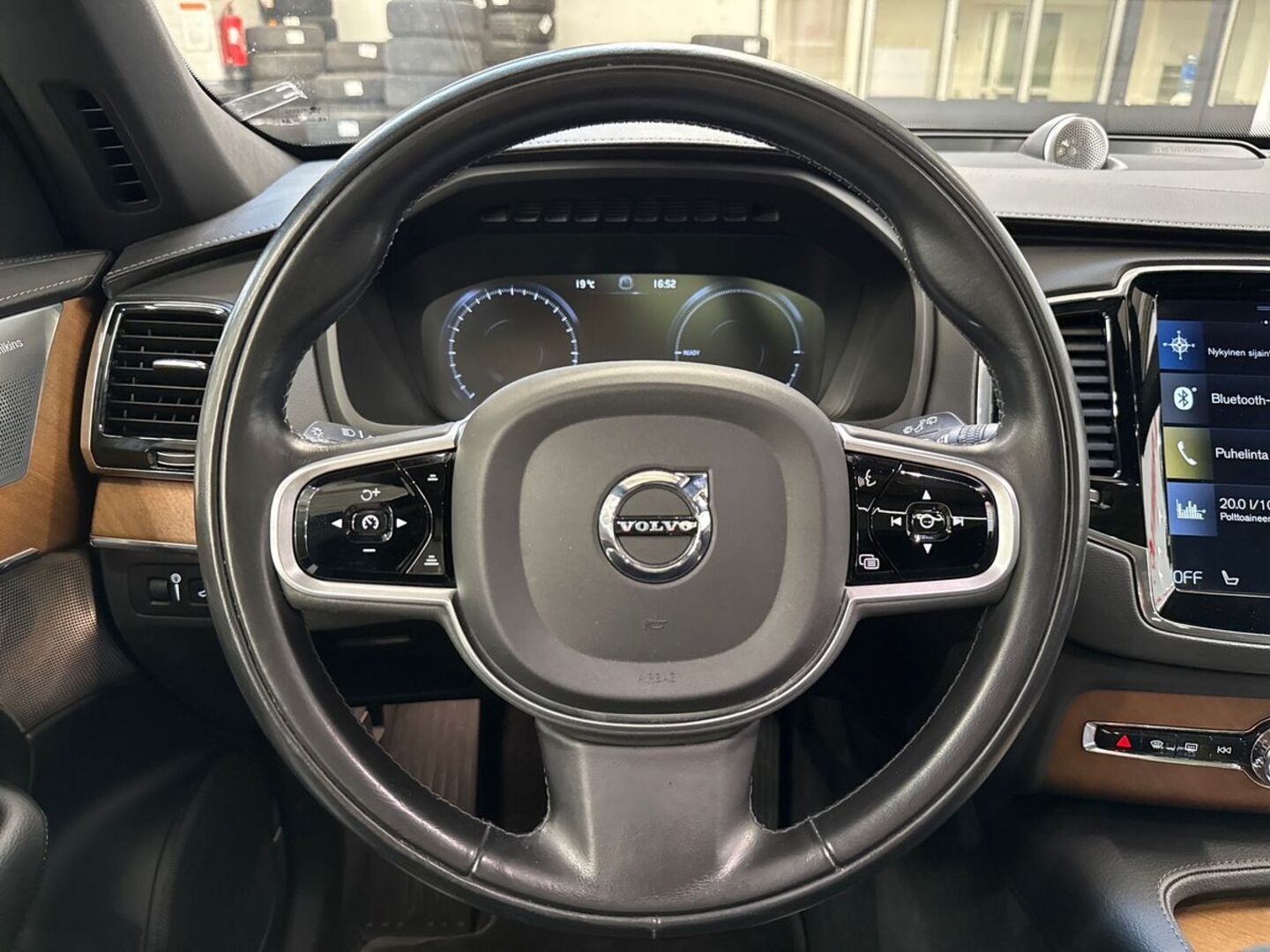 VOLVO XC90 2019