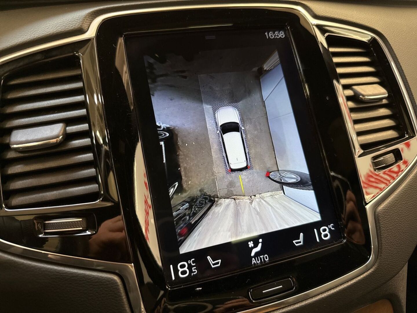 VOLVO XC90 2019