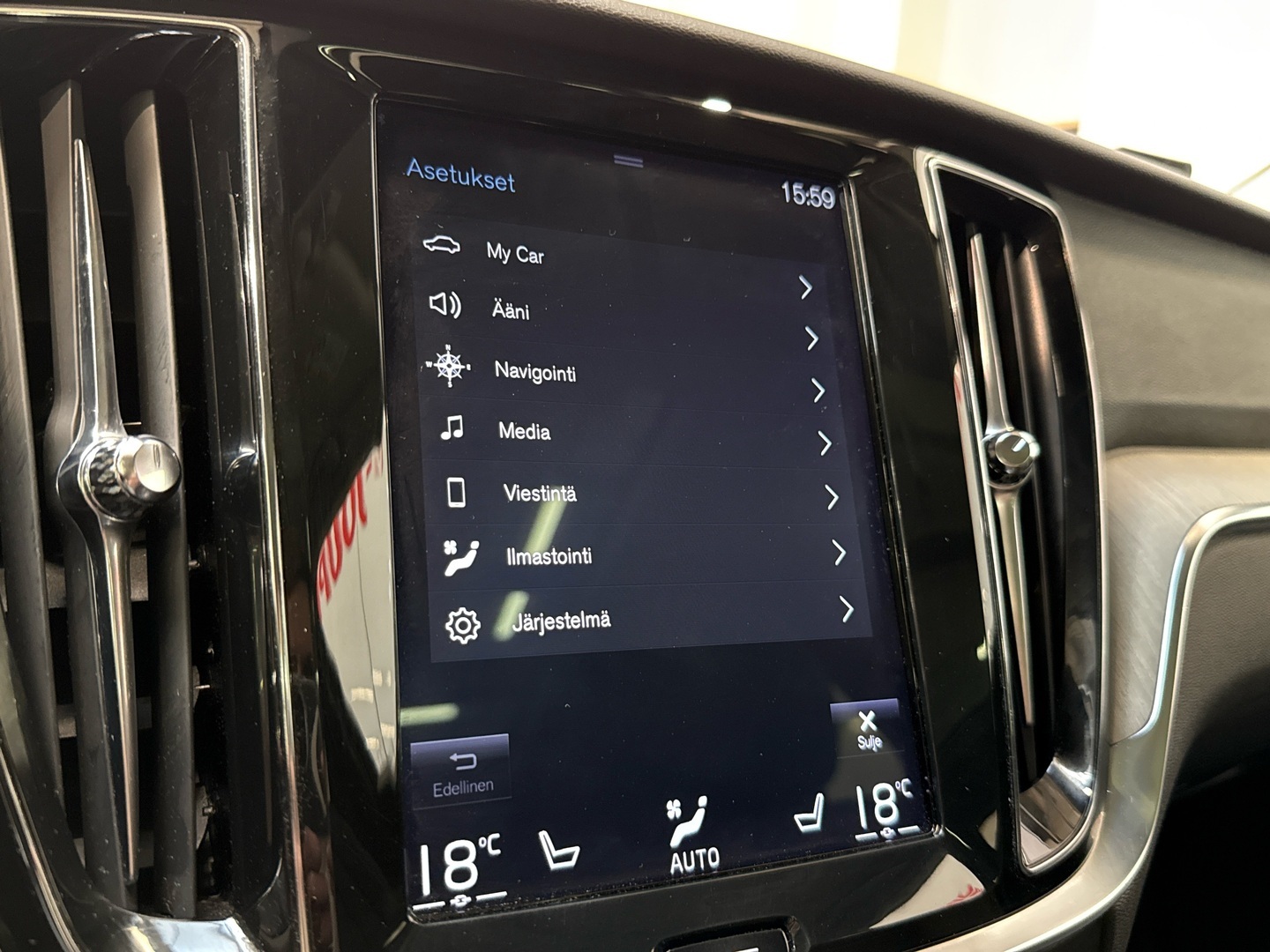 VOLVO V60 2019