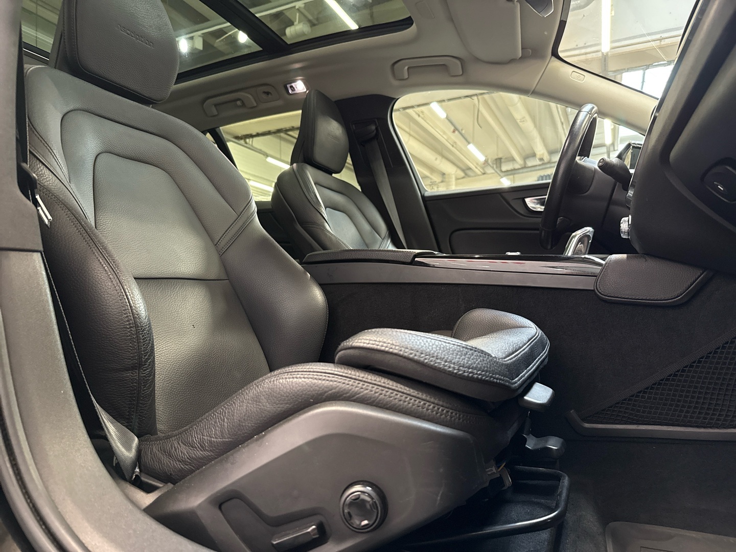 VOLVO V60 2019