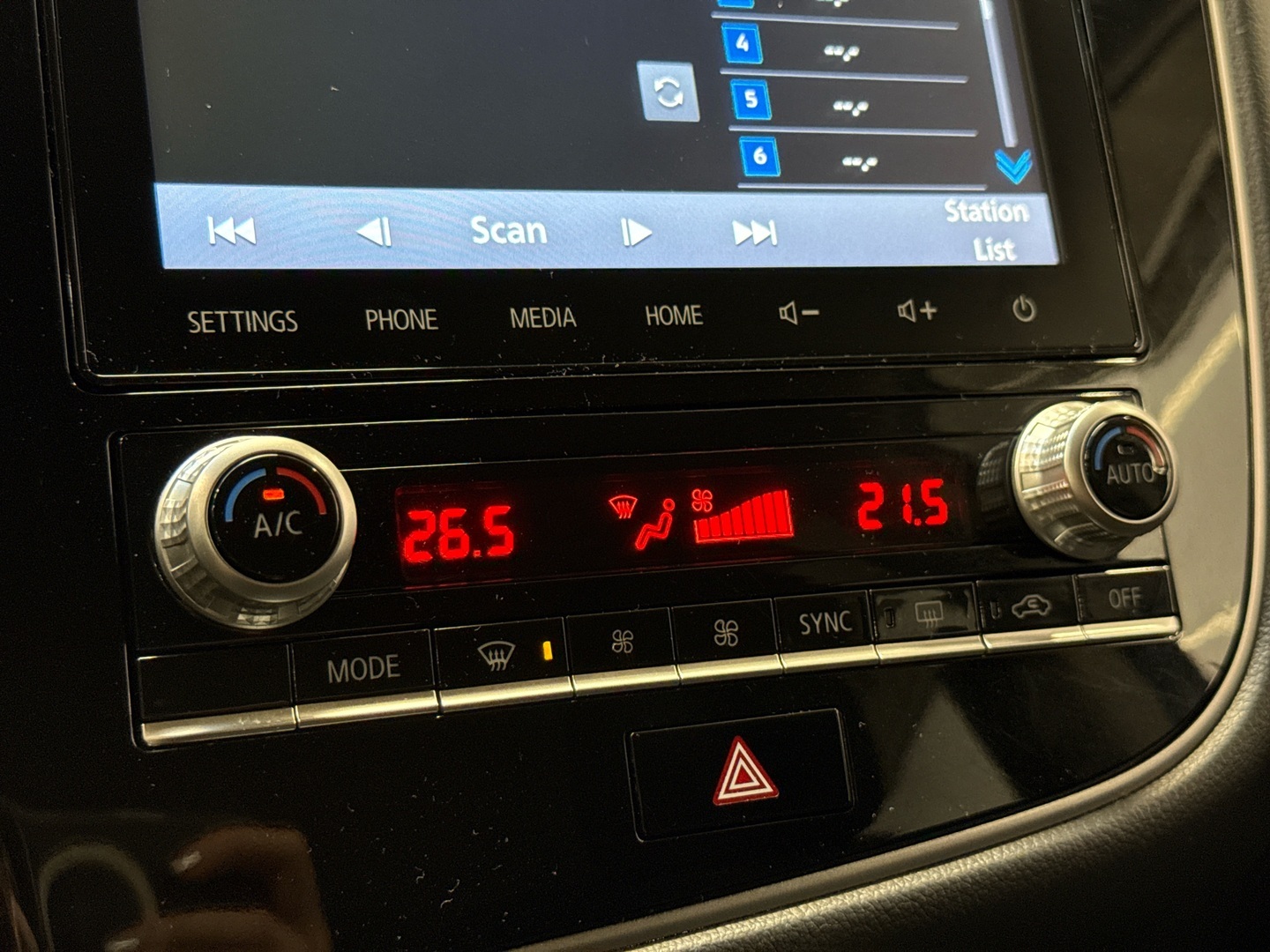 MITSUBISHI Outlander PHEV 2020