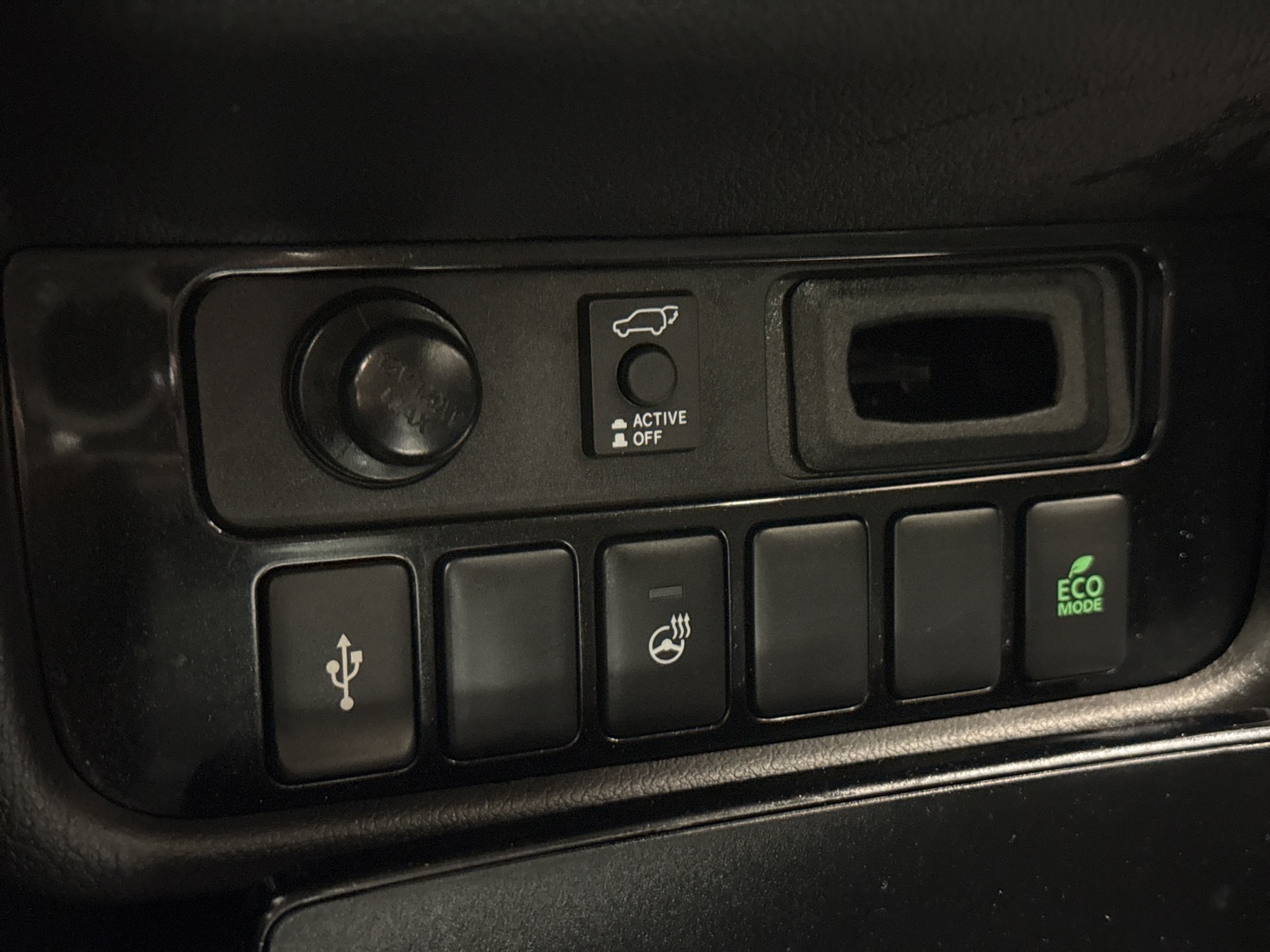 MITSUBISHI Outlander PHEV 2020