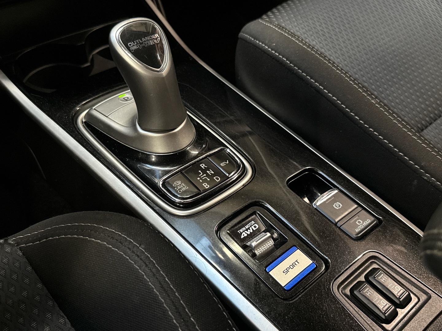 MITSUBISHI Outlander PHEV 2020