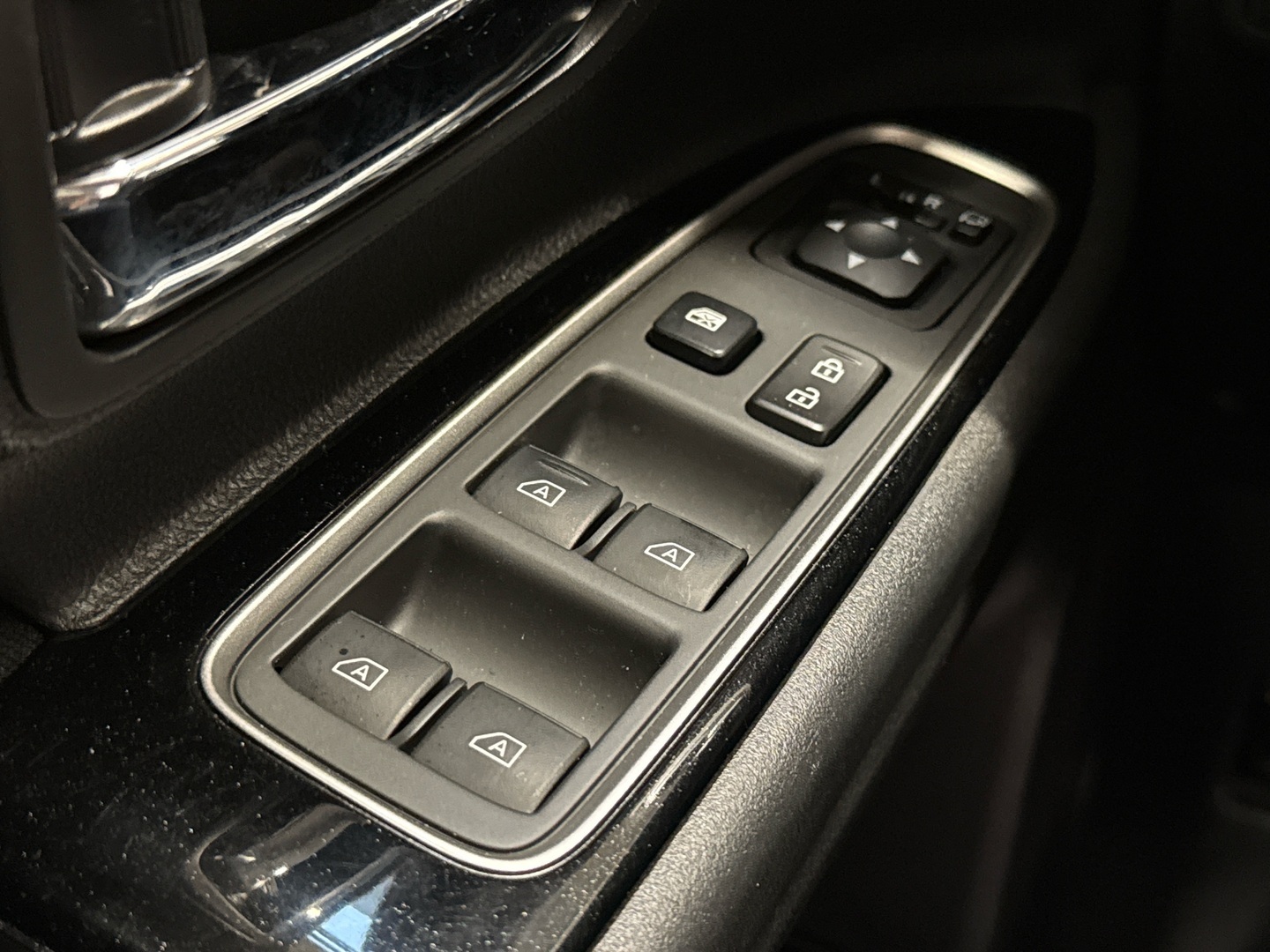 MITSUBISHI Outlander PHEV 2020