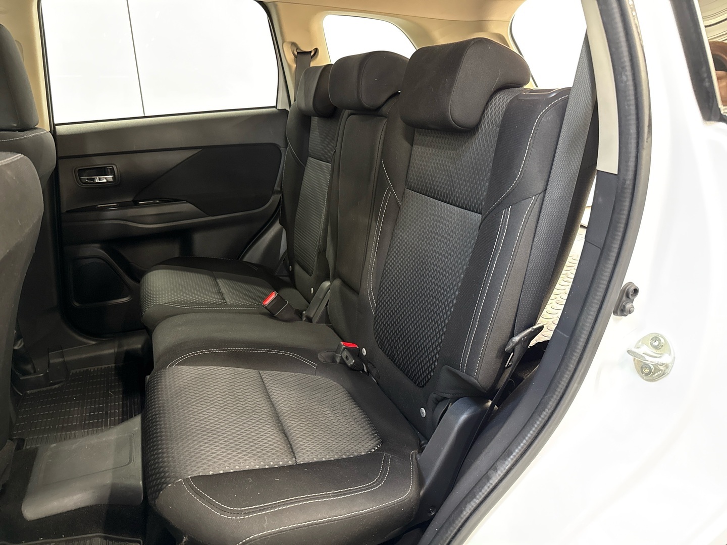 MITSUBISHI Outlander PHEV 2020