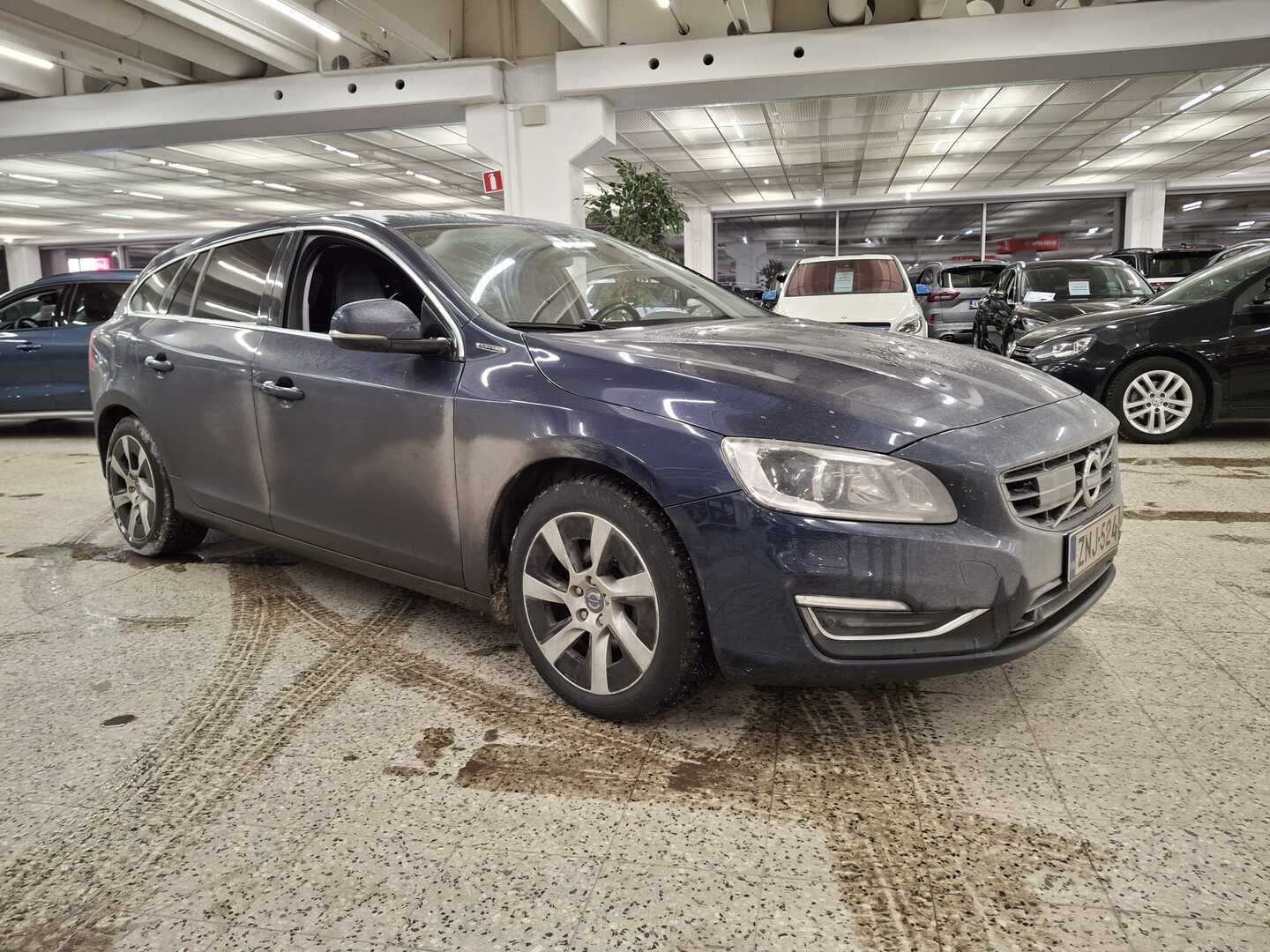 VOLVO V60 2014