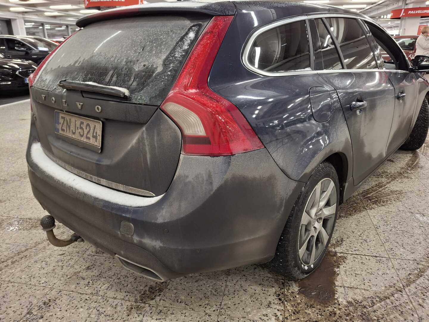VOLVO V60 2014
