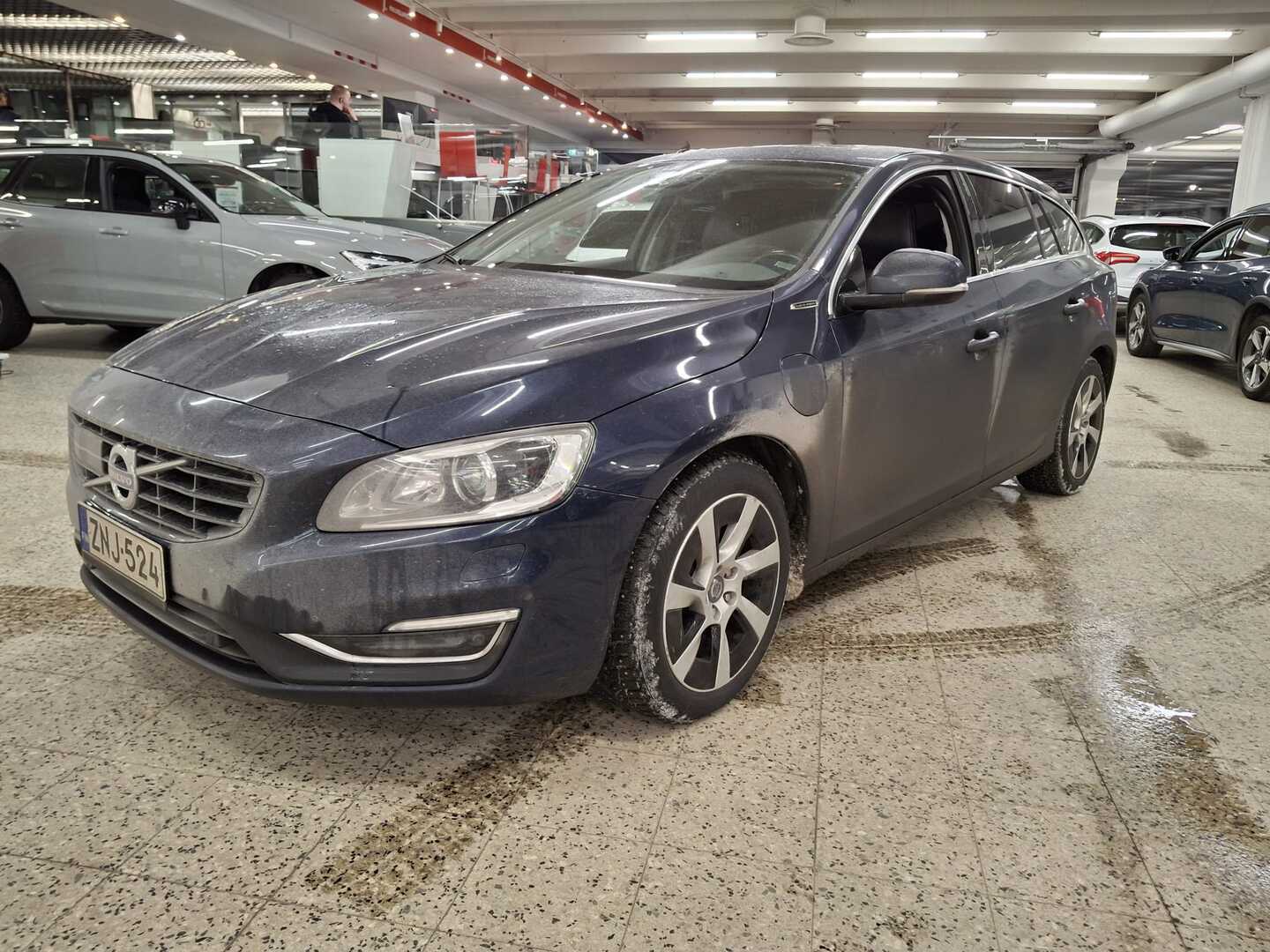 VOLVO V60 2014