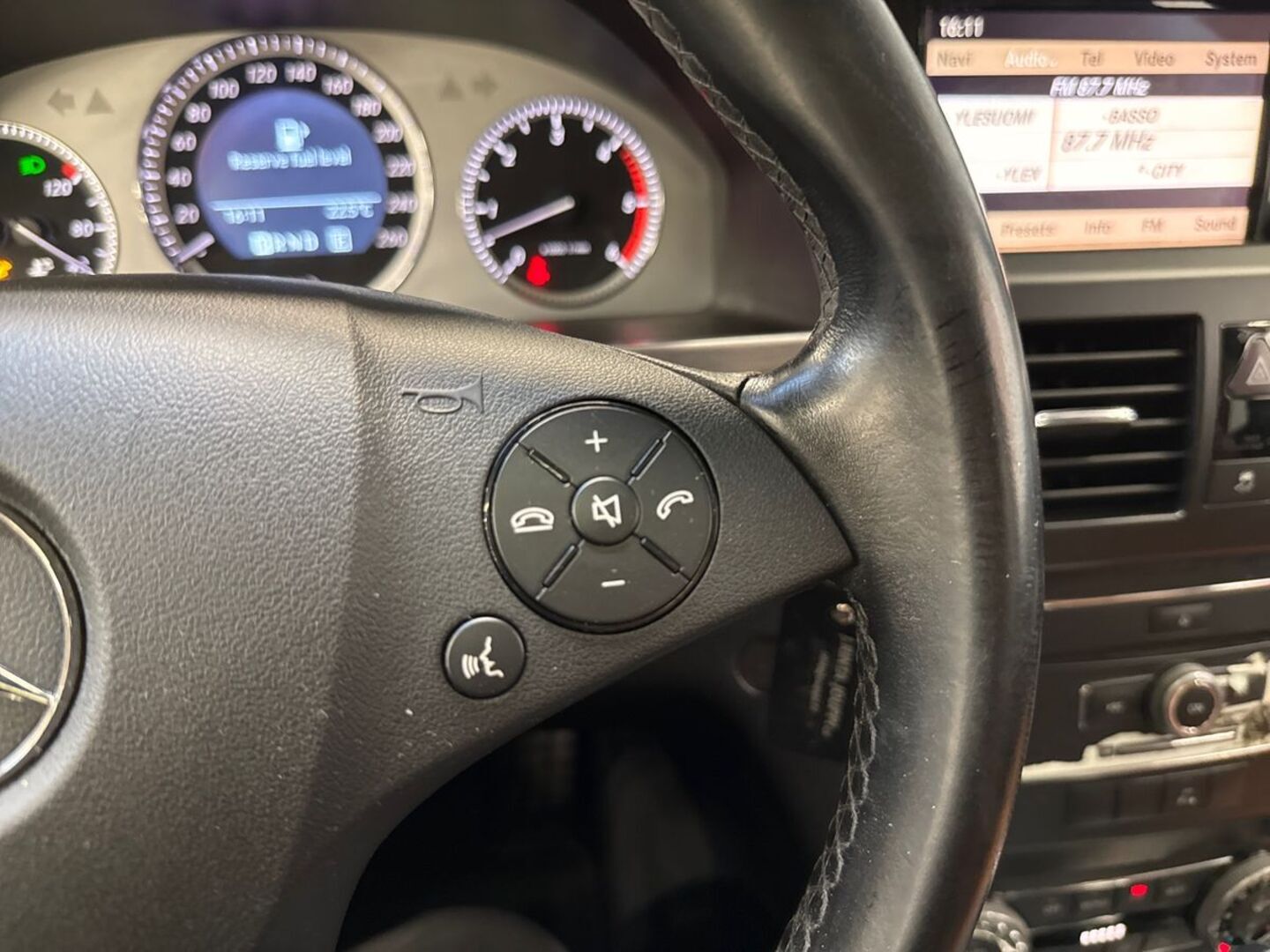 MERCEDES-BENZ GLK 2012