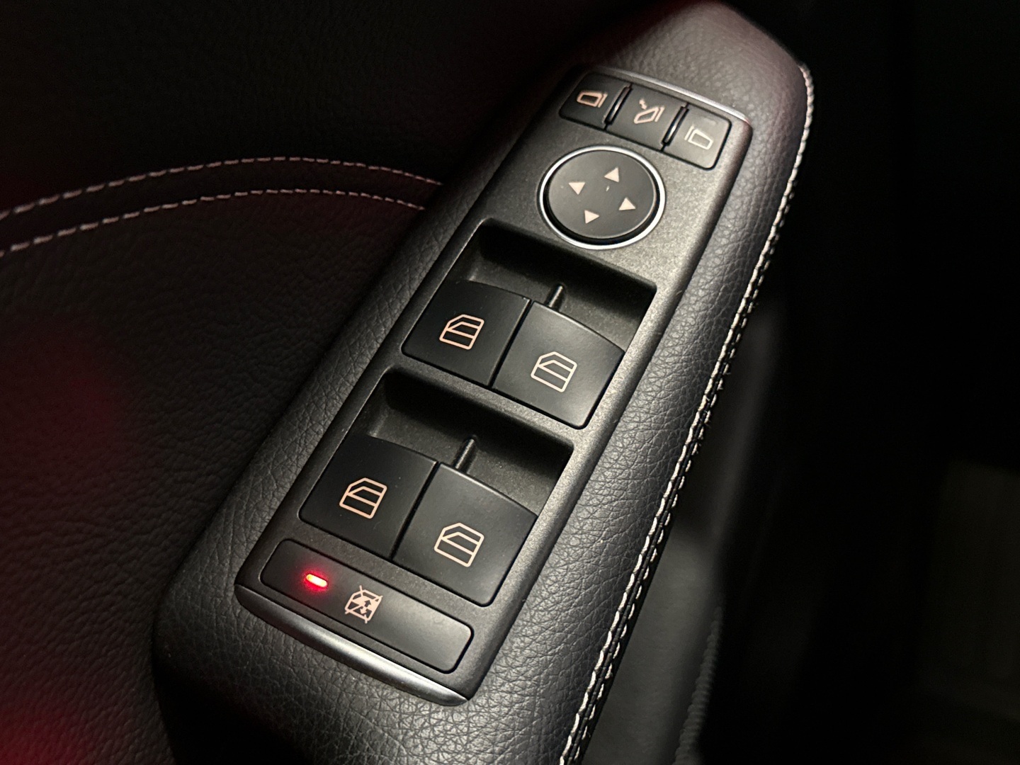 MERCEDES-BENZ B 2017