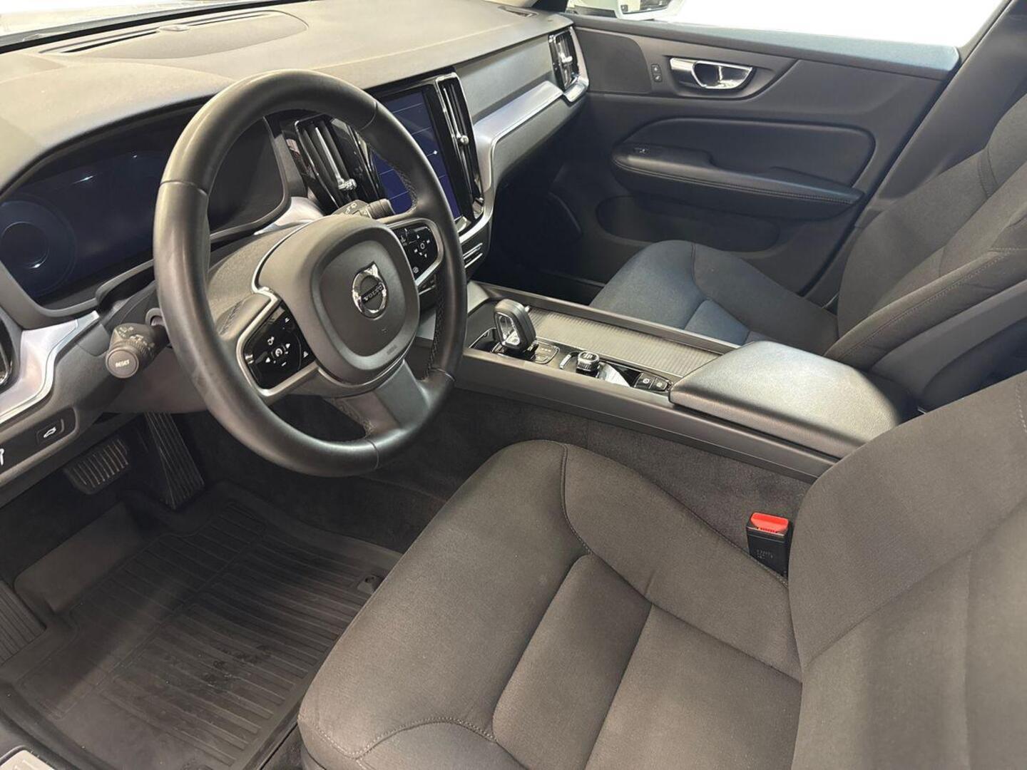 VOLVO V60 Cross Country 7