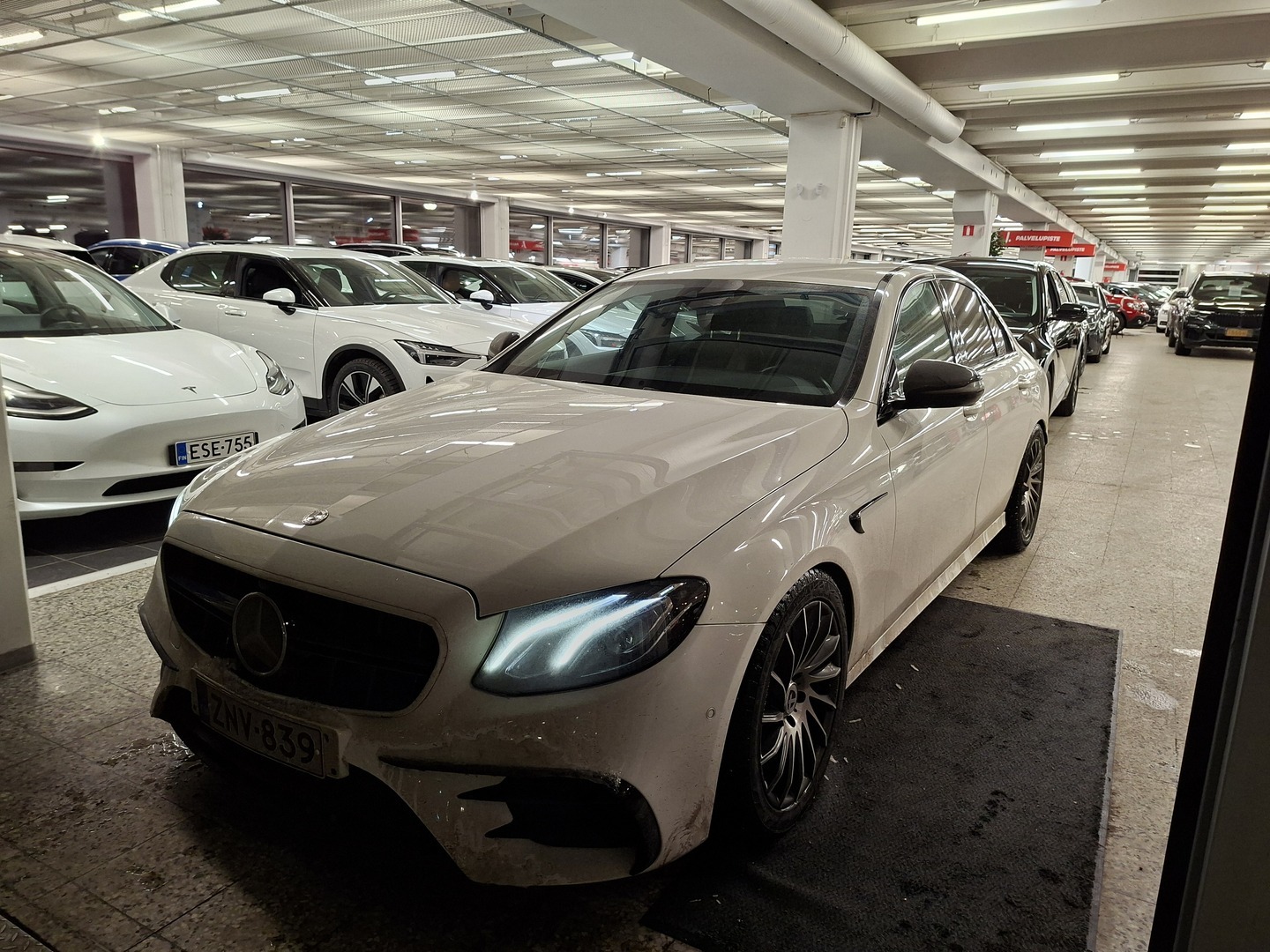 MERCEDES-BENZ E 2018