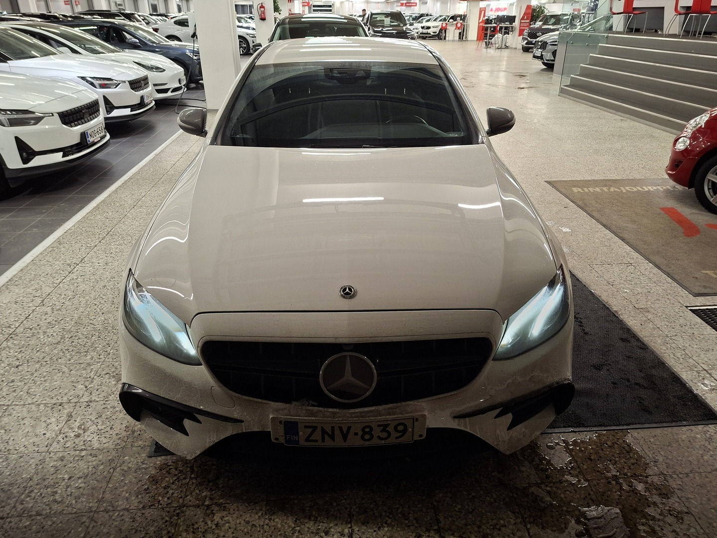 MERCEDES-BENZ E 2018