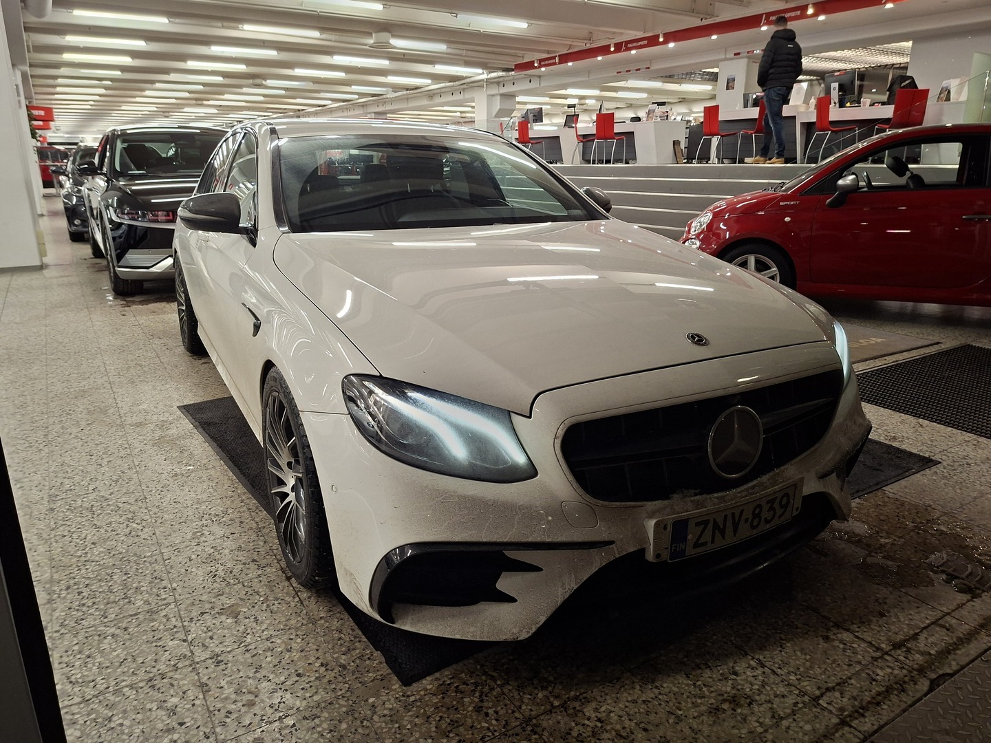 MERCEDES-BENZ E 2018