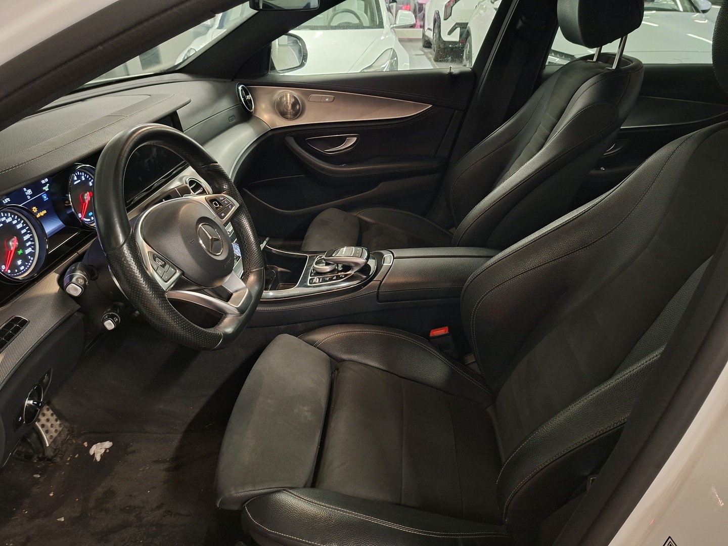 MERCEDES-BENZ E 2018