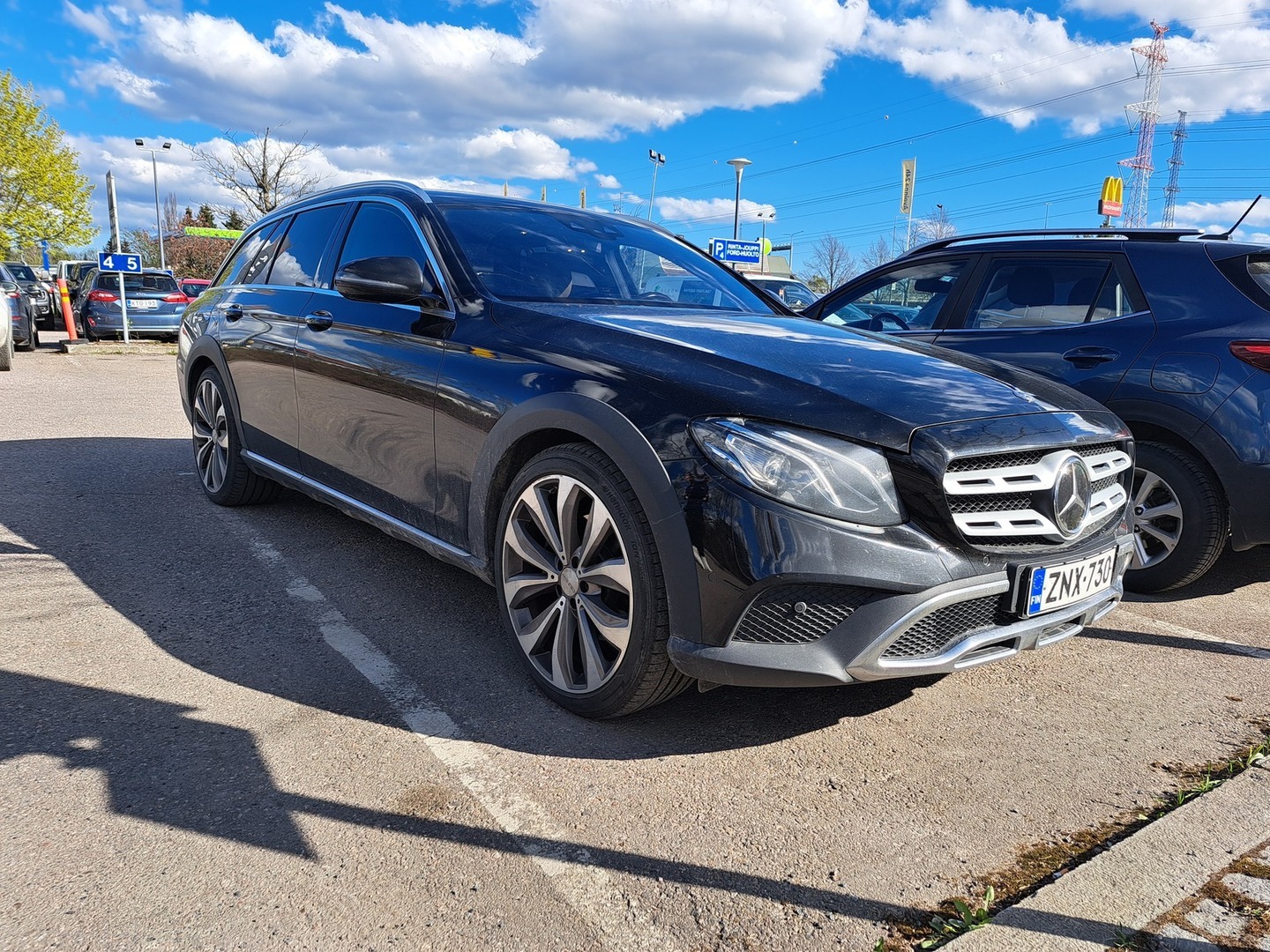 MERCEDES-BENZ E 2019