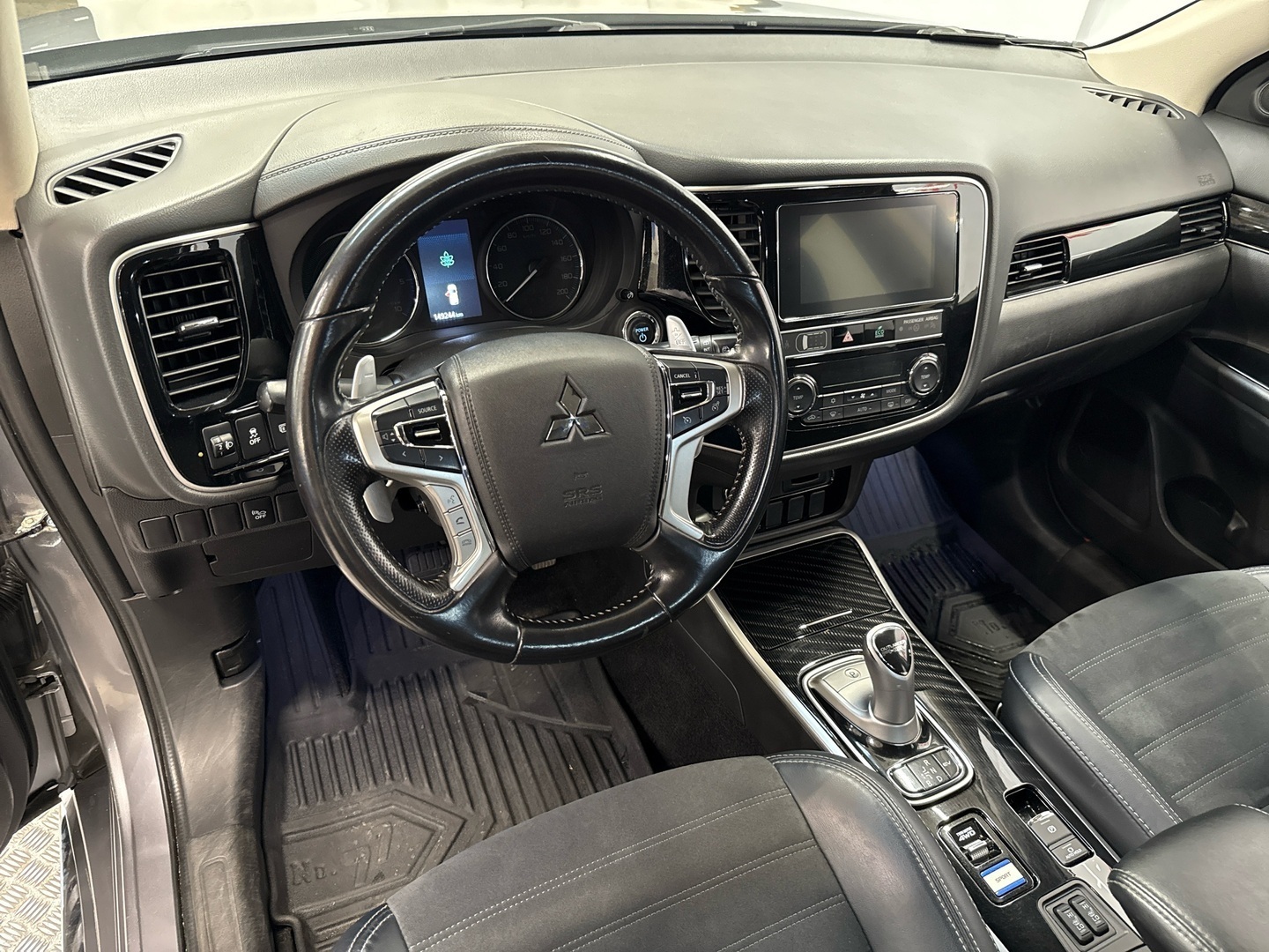 MITSUBISHI Outlander PHEV 2019