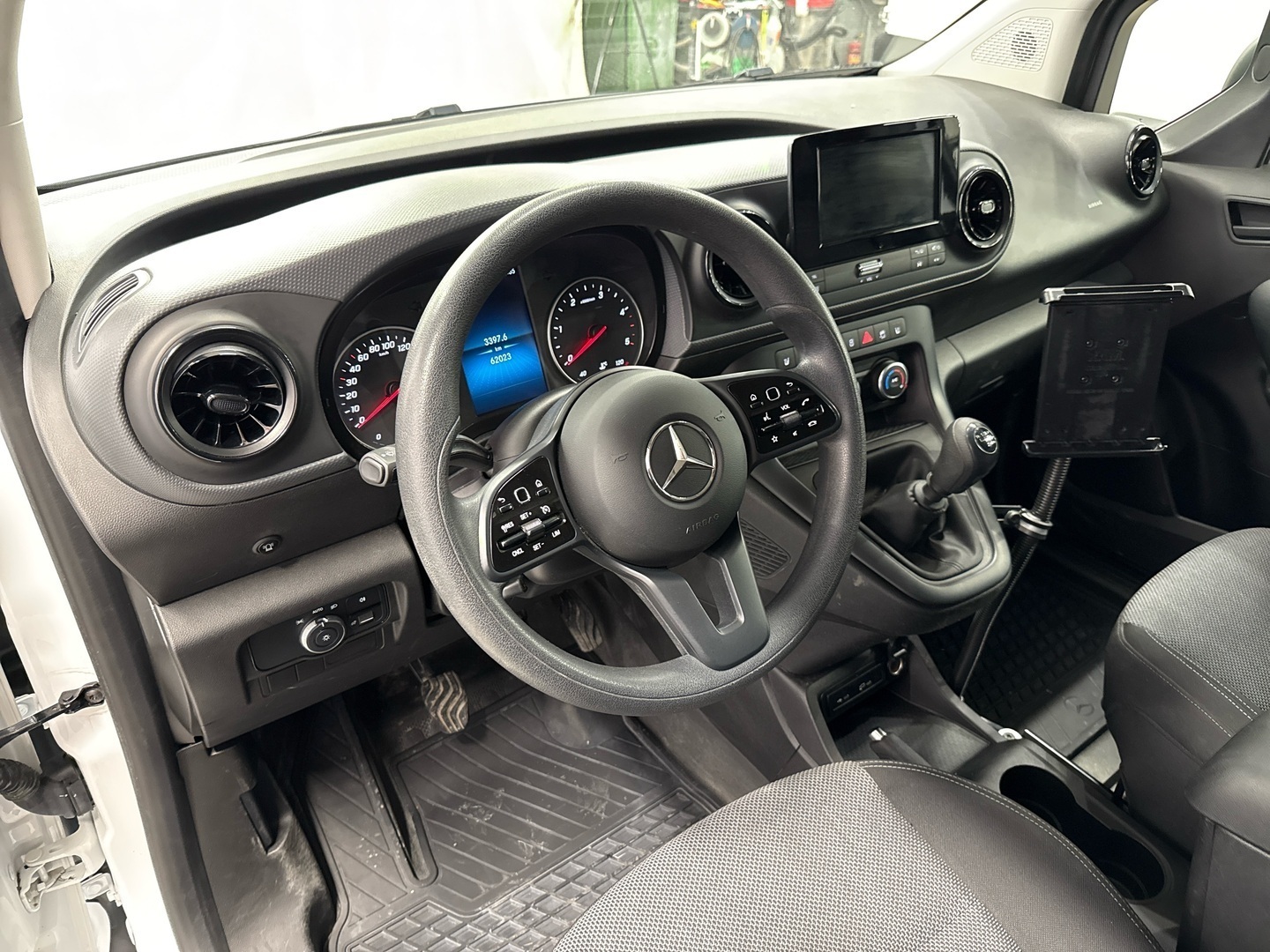 MERCEDES-BENZ Citan 2023