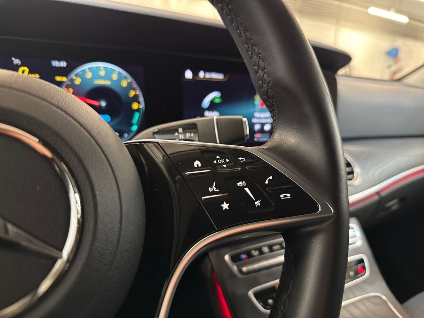 MERCEDES-BENZ E 2023